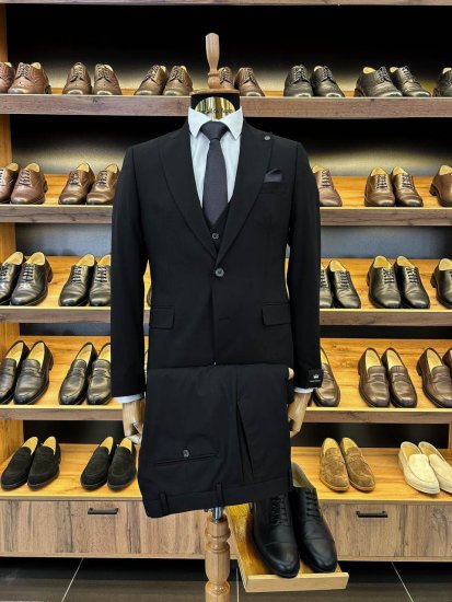 Костюм MAZALTOVMAN 3-ка Черный линейка премиум