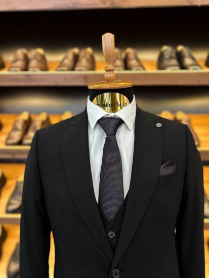 Костюм MAZALTOVMAN 3-ка Черный линейка премиум